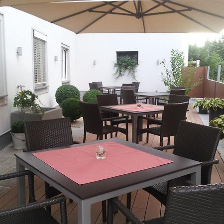 Gasthof-Pension Schuetz Wesenufer Dış mekan fotoğraf