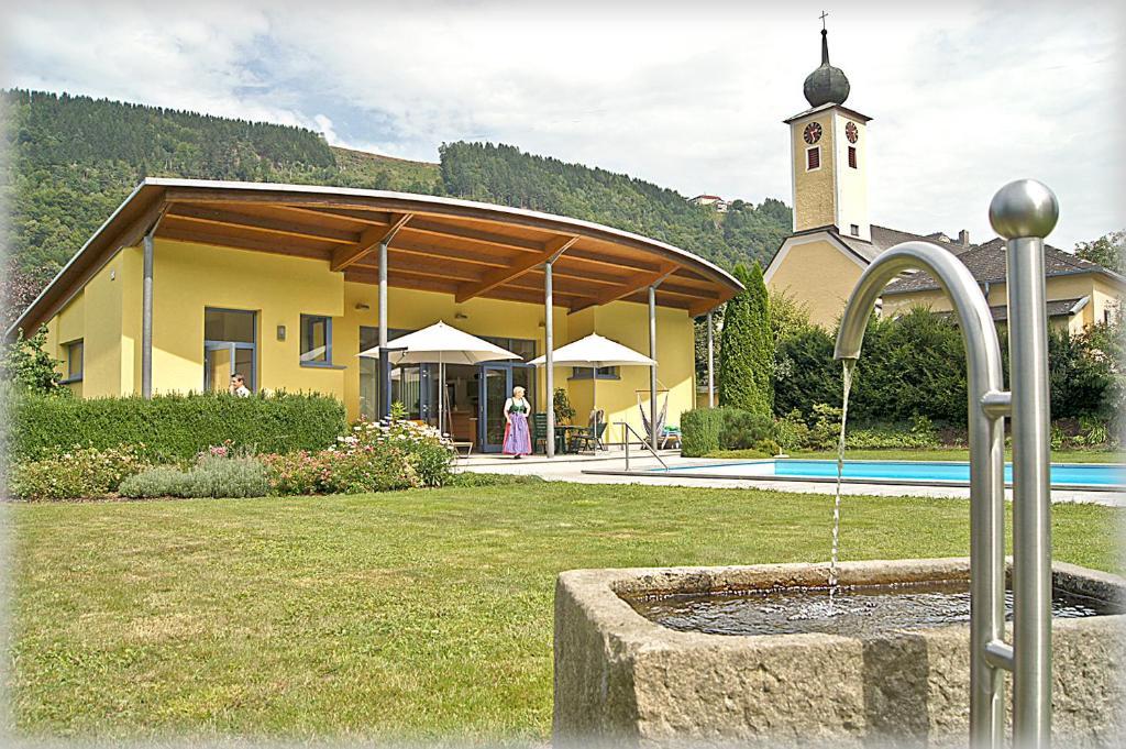 Gasthof-Pension Schuetz Wesenufer Dış mekan fotoğraf